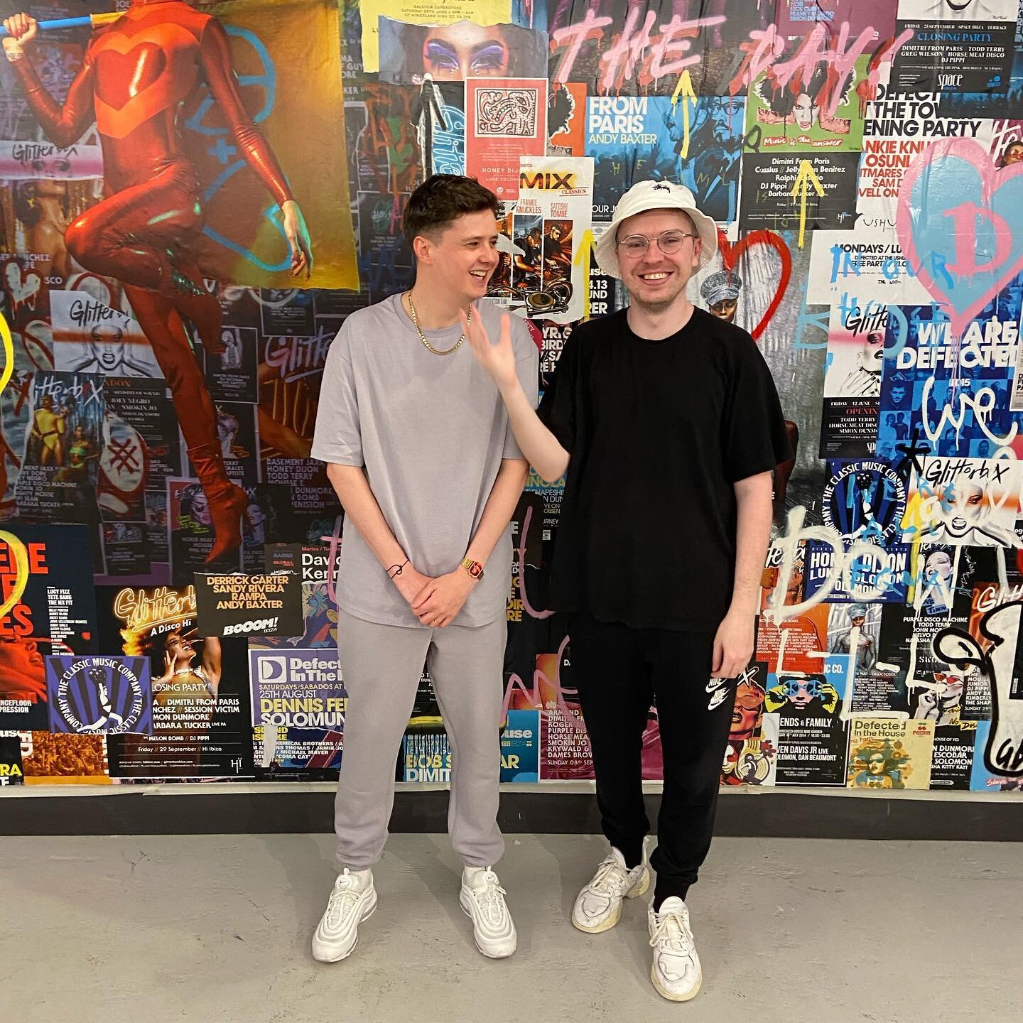 TAKE CONTROL STREAMING EVERYWHERE TODAY ON @DEFECTEDRECORDS 🌍🌍🌍🌍🌍🌍🌍🌍🌍🌍🌍
WERE BUZZING
GO SUPPORT THE VIBES AND ENJOY &hearts;️