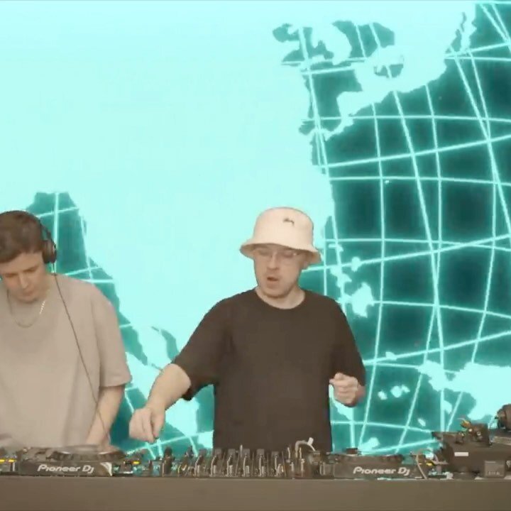 Me and @bontanbeats recorded a brand new 2 hour set at @defectedrecords HQ a couple weeks ago! Was proper fun. Visuals are looking MAD 👽 
Check it out on the Defected YouTube channel 🥁 
TAKE CONTROL OUT NOW 🔥